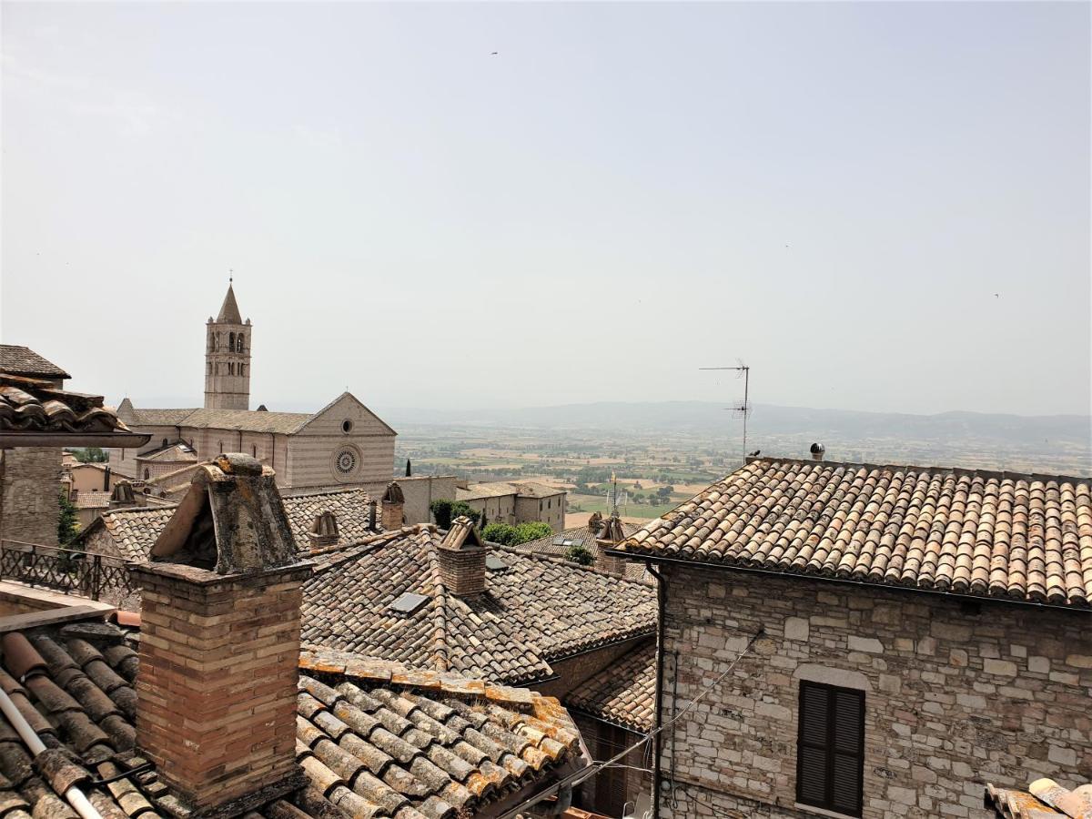 Palazzo Calocci Appartamenti In Asís Exterior foto